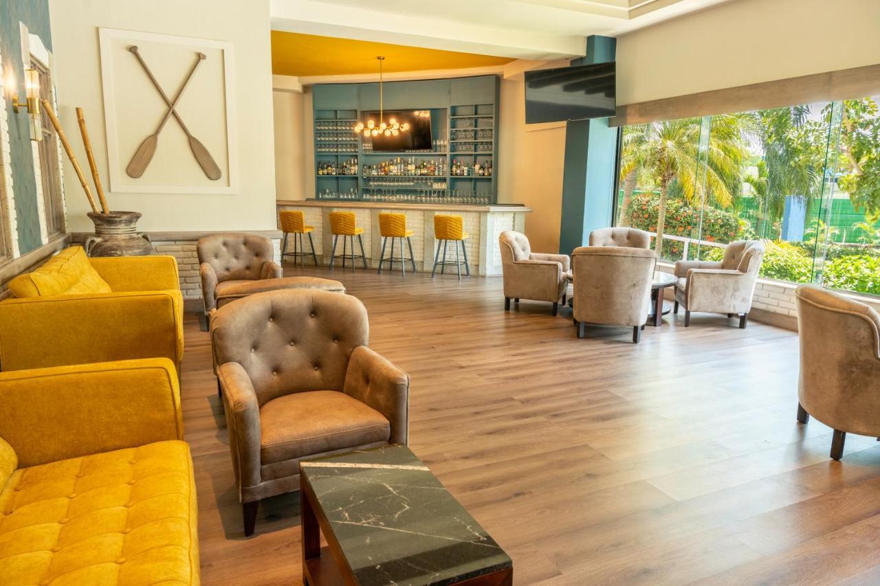 Fiesta Inn Tampico Eksteriør billede