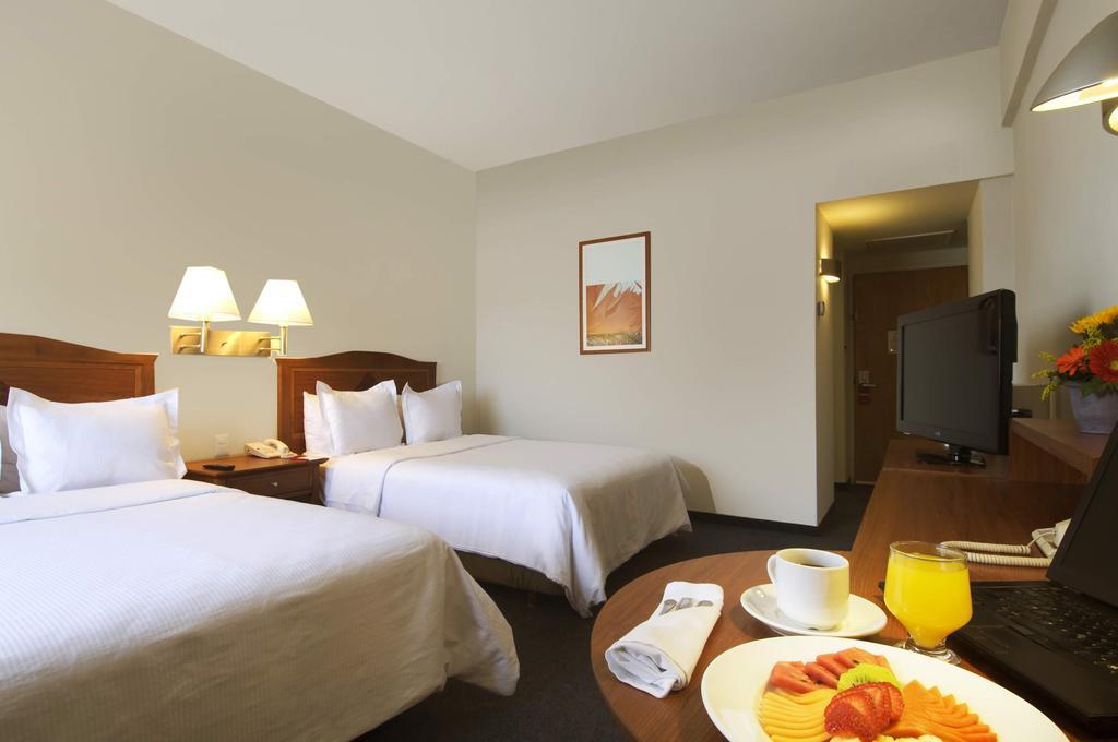 Fiesta Inn Tampico Eksteriør billede